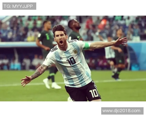 从贝利到梅西:足球史上几代传奇球星的辉煌与传承