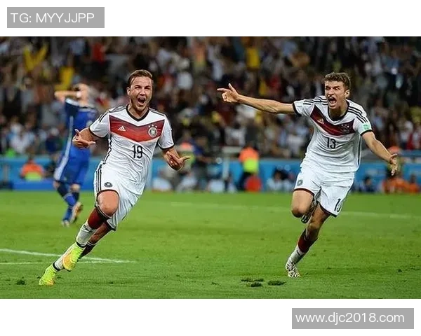 致敬绿茵传奇球星他们的拼搏精神与精彩瞬间永载足球历史